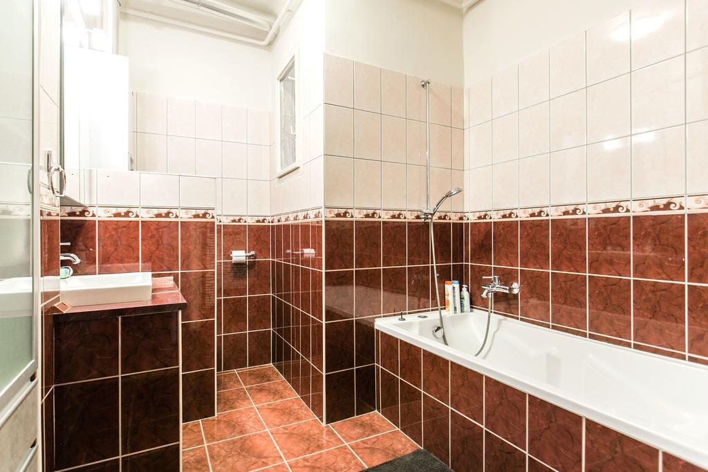 Apartment At Nagymezo Budapest Eksteriør billede